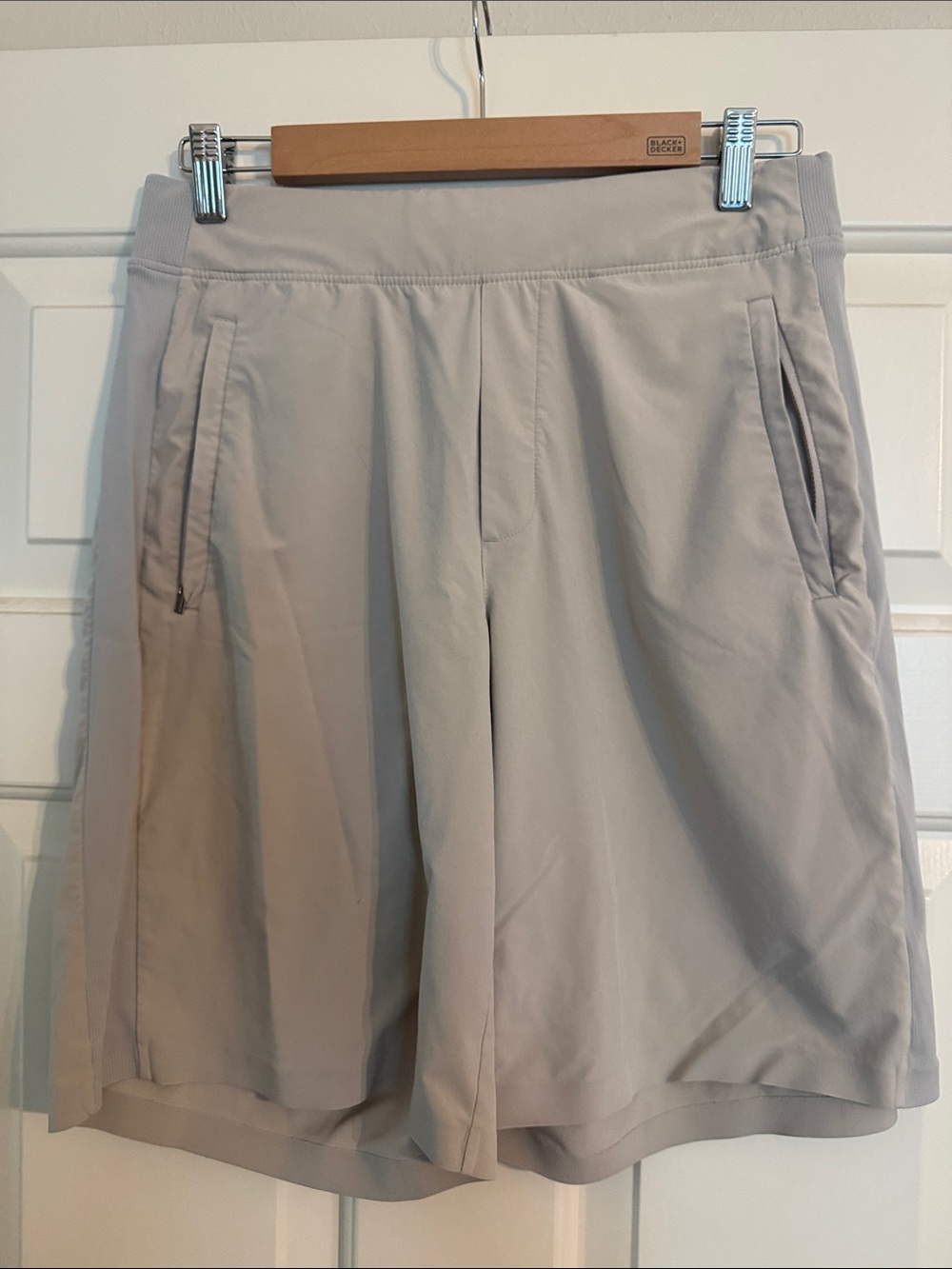 Athleta beige Women's Bermuda Shorts with Zip Pockets